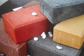 如何澆筑一塊高質量的水泥彩磚？